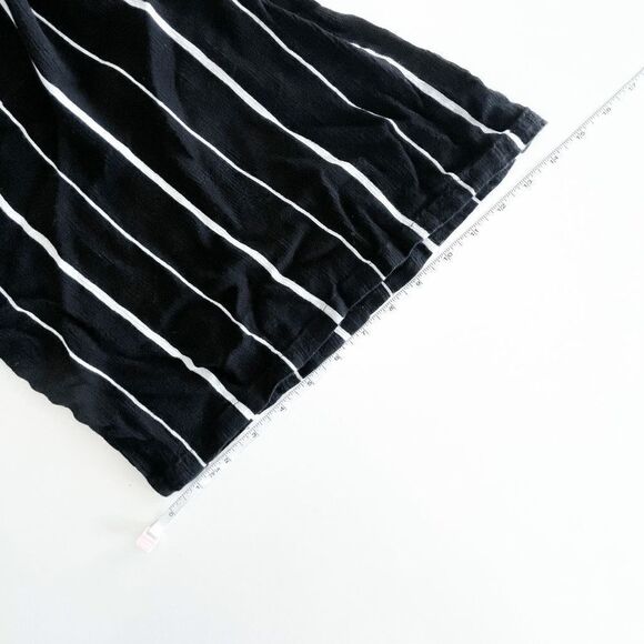 Dress Forum Women Jumpsuit Sleeveless Pinstripes Black White Large - Picture 9 of 9